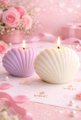 Shell shaped candle